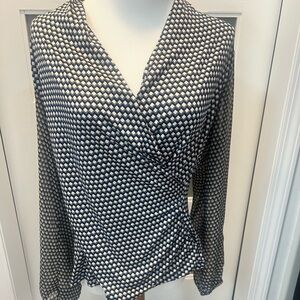Elegant Black and White Women's Top Size L